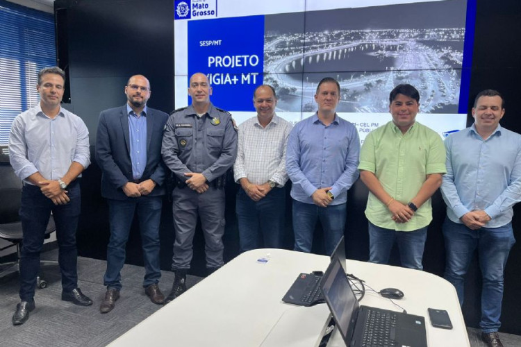 Moretto cobra mais segurança na região de fronteira e leva prefeitos para conhecer Vigia + MT
