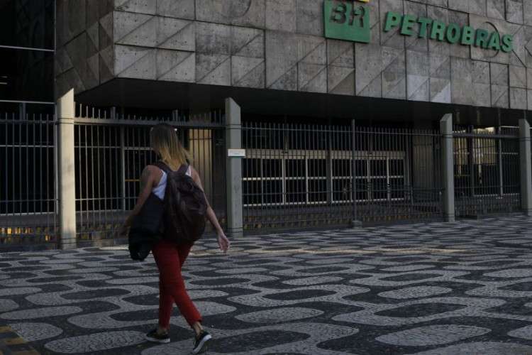 Petrobras anuncia lucro líquido de US$ 8 bilhões no segundo trimestre