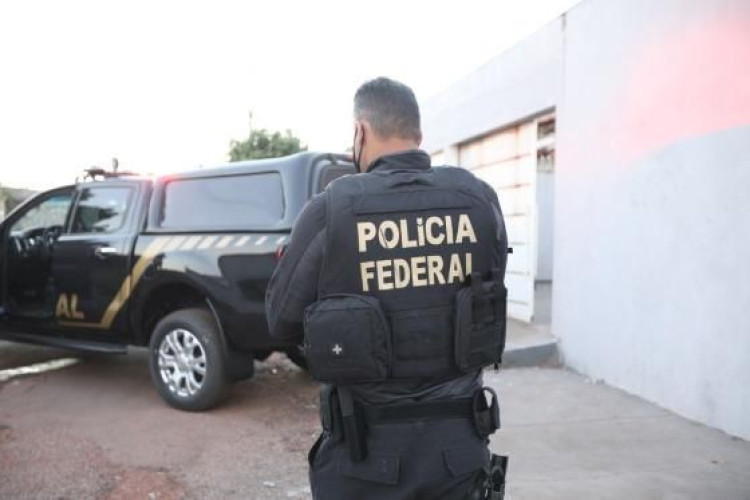 PF cumpre mandados contra máfia de lavagem de dinheiro na Saúde
