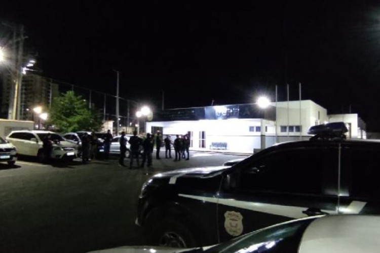 Polícia Civil cumpre mandados contra associação criminosa especializada em furtos de Hilux