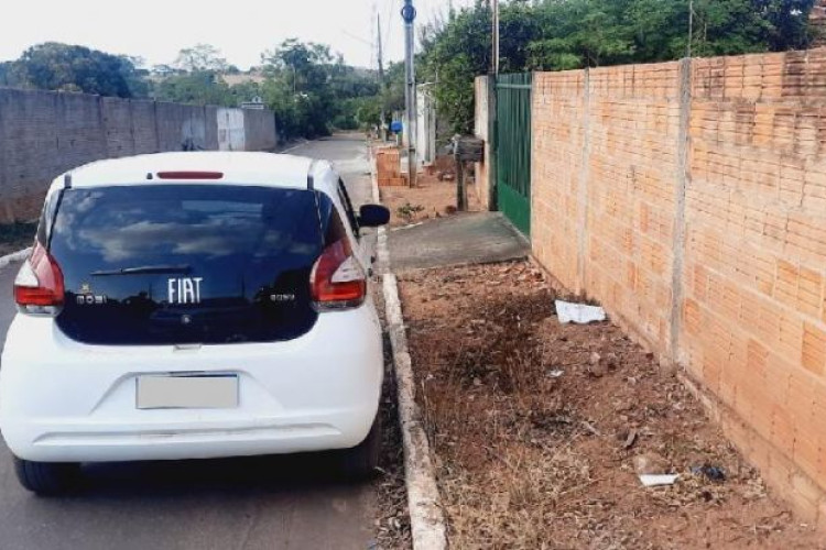 Polícia Civil de Araputanga recupera veículo fruto de apropriação indébita e prende dois suspeitos em flagrante