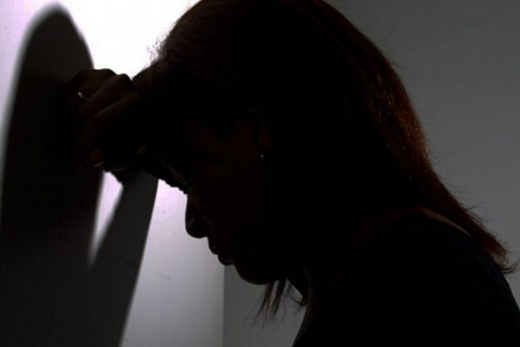 Polícia Civil liberta mulher mantida em cárcere privado por ex-companheiro, em despensa de residência
