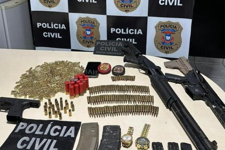 Polícia Civil prende integrante de facção envolvido em homicídio e apreende armamento pesado e munições