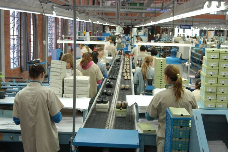 Preços de produtos sobem 2,16% na saída das fábricas em outubro
