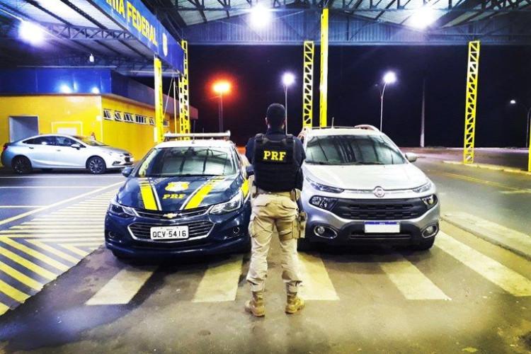 PRF recupera veículo em Pontes e Lacerda-MT