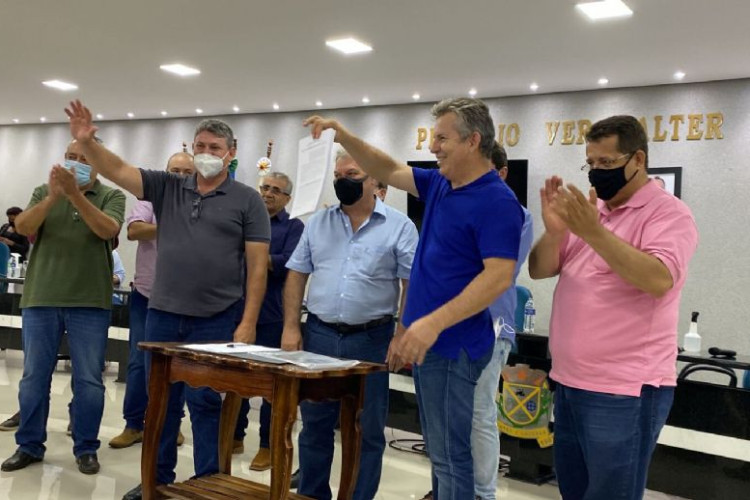 R$ 173 MILHÕES INVESTIDOS: Governador destaca atuação parlamentar ao lançar obras na região Oeste com deputado Moretto