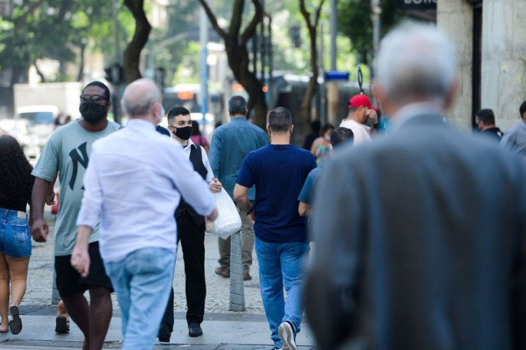 Taxa de desemprego fica em 14,6% no trimestre encerrado em maio