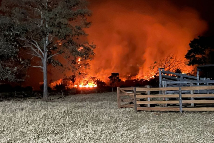Vereador sugere criação de Brigada Municipal de Combate a Incêndio e Desastres Ambientais em Pontes e Lacerda